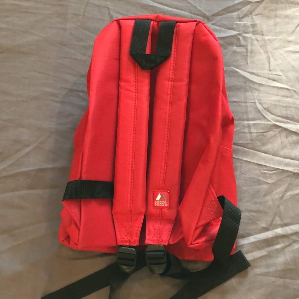 Everest Red Backpack - Picture 2 of 5